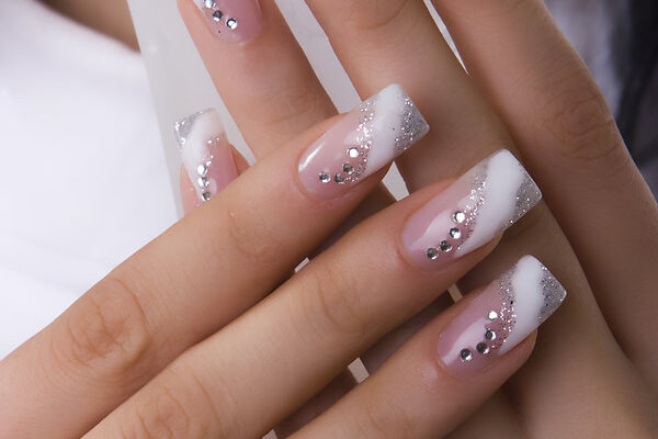 پیشہ ور ناخن کی خدمات